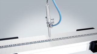 Anwendungsbeispiel kontinuierliches Dosieren mit dem 4VPHD6 von ViscoTec.