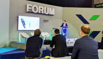 Johannes Leier von ViscoTec als Sprecher auf dem JEC Forum