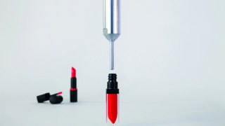 Lippenstiftproduktion mit heiß abgefüllten Massen
