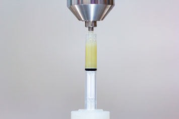 Dental: The syringes are filled by pressing the luer side against the dispenser. The unit dose are filled on the stopper side via mirror filling.